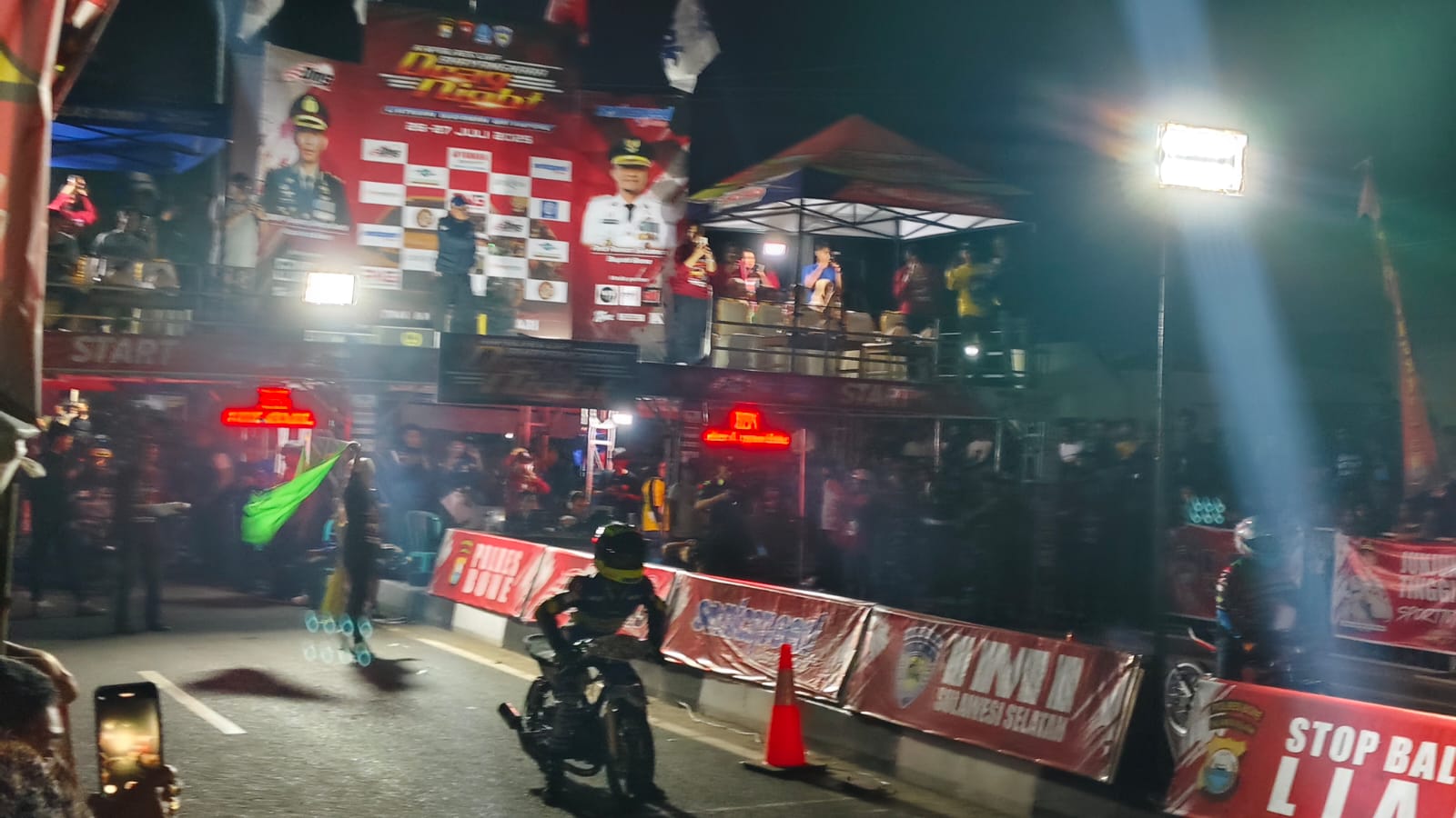 Pertamakali di Sulsel, Event Kapolres Cup Bhayangkara Drag Night Gelaran Polres Bone Disambut Antusias Warga