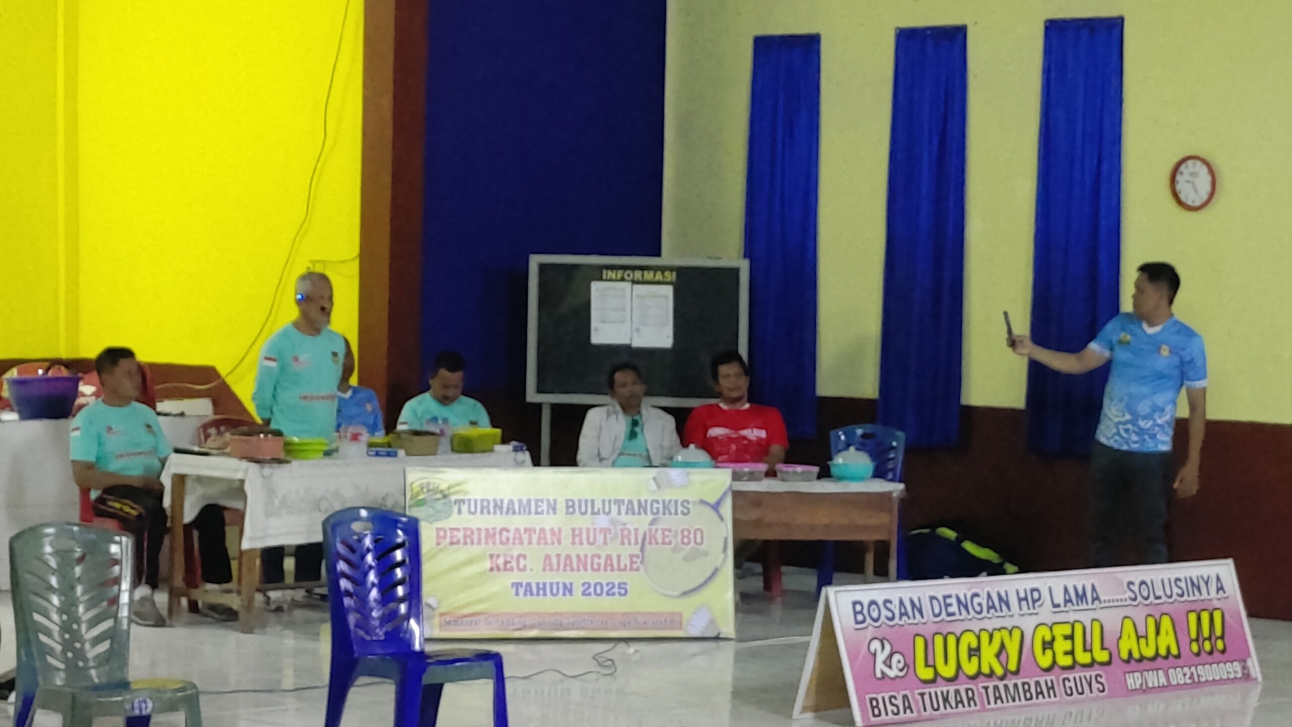 Turnamen Bulutangkis HUT RI ke-80 Resmi Dibuka di Ajangale, Puluhan Pemain Ambil Bagian